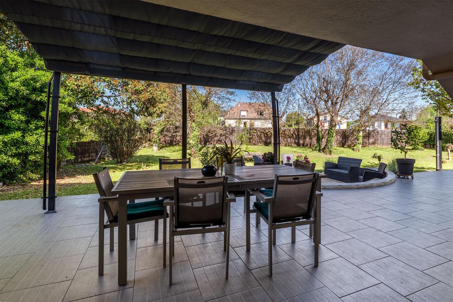 Maison Familiale Bergerac Billard Jardin Clos ภายนอก รูปภาพ